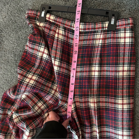 Vintage Pendleton plaid trousers - Picture 4 of 9